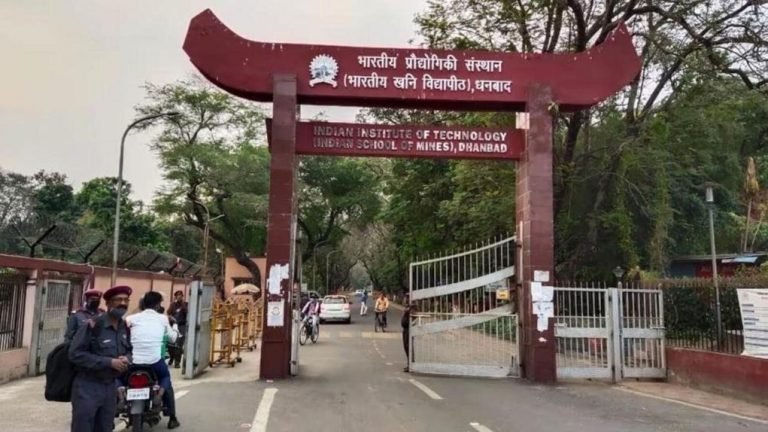 IIT-ISM Dhanbad Developed Semiconductor Chip Showcased and Honoured at Semicon India 2026