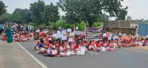 Villagers Blocked NH-22 in Chandwa Latehar Over Coal Block Dispute, Alleged Gram Sabha Violation